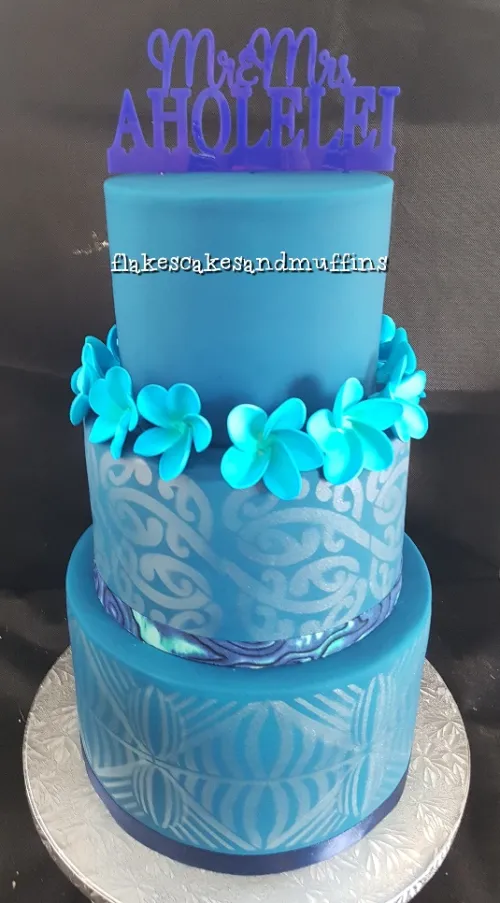 Flakes Cakes Beauty using the ibicci Tongan 2 part and the Koru 3 cake stencils